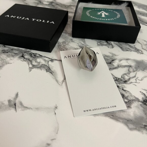 Anuja Tolia Vader Ring Silver Sterling Silver Overlay 22 Karat Plating Size 7 - Picture 5 of 5